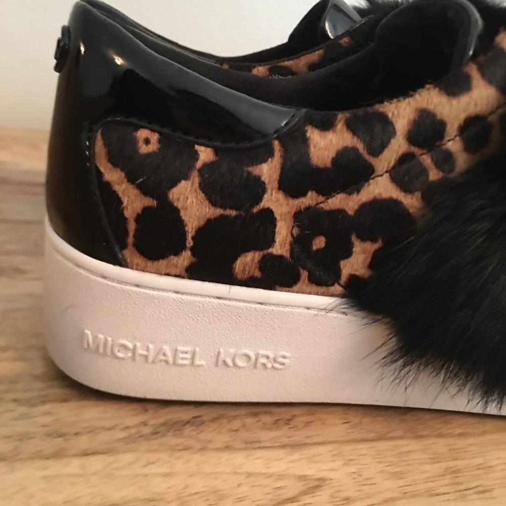 SALE! New in Box Michael Kors Maven Sneakers - Picture 5 of 8